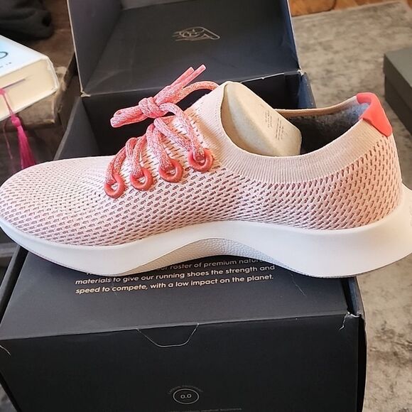 Men's Tree 🌳 Dasher light red (flame) size 12 - Picture 3 of 6